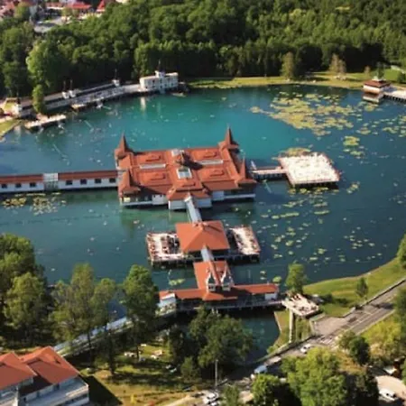 In - Balaton 18946 * Hévíz